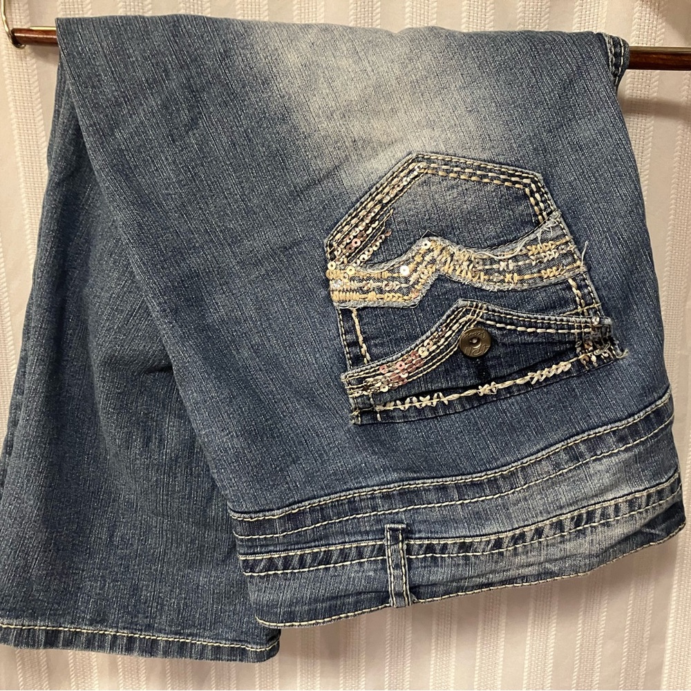 🦋 API 🦋 Women's Jeans Blue Denim Capris size 2XL
